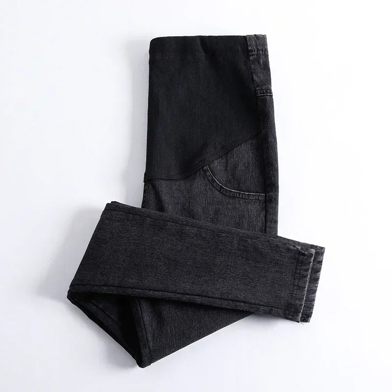 Jeans Premaman Eleganti e Comodi. Il Look Perfetto per Ogni Trimestre